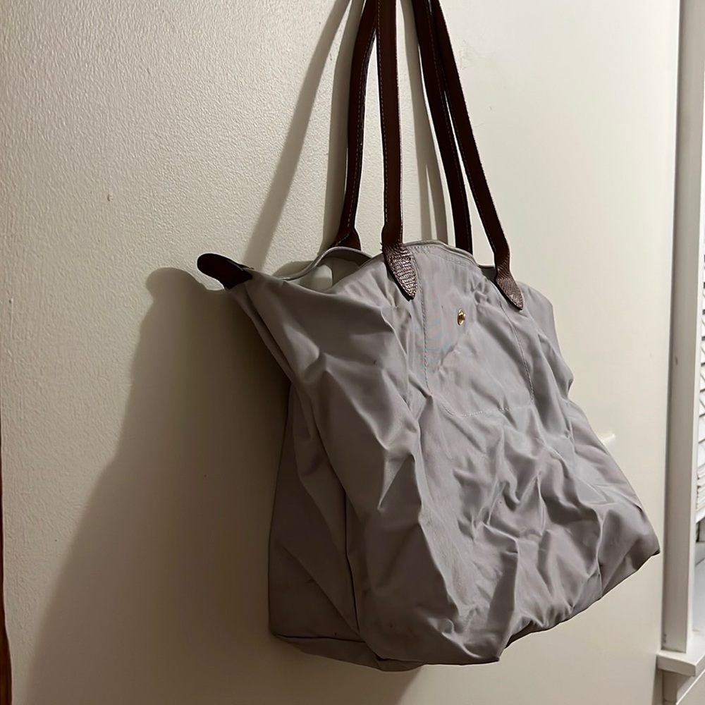 Longchamp grey classic bag